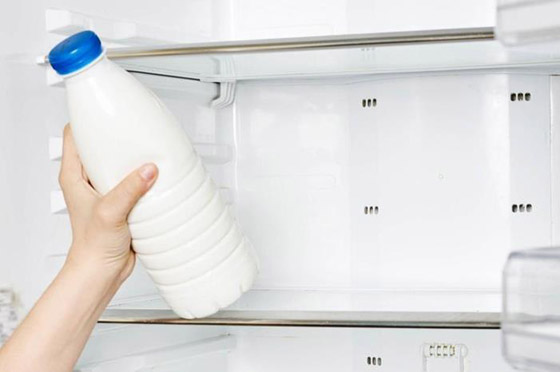 خطأ فادح يرتكبه الجميع.. لا تخزنوا الحليب في هذا المكان! صورة رقم 1