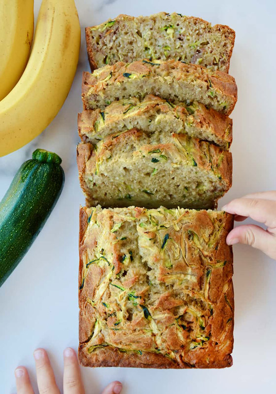 إليكم طريقة تحضير كعكة الكوسا بالموز الصحية صورة رقم 2 إليكم طريقة تحضير كعكة الكوسا بالموز الصحية صورة رقم 2