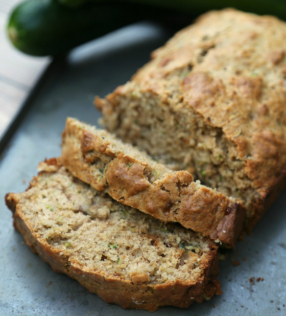 إليكم طريقة تحضير كعكة الكوسا بالموز الصحية صورة رقم 6 إليكم طريقة تحضير كعكة الكوسا بالموز الصحية صورة رقم 6