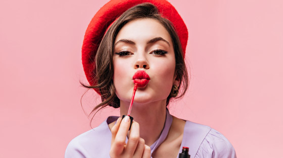 8 أشياء تفسد مكياجك.. ابتعدي عنها صورة رقم 3