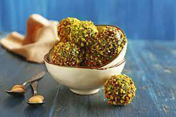 اليكم طريقة تحضير حلى كرات الفستق الحلبي لعيد الأضحى صورة رقم 5