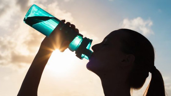 المشروبات الغازية لن ترويك.. 10 نصائح صحية لقضاء عطلة صيفية ممتعة صورة رقم 2 المشروبات الغازية لن ترويك.. 10 نصائح صحية لقضاء عطلة صيفية ممتعة صورة رقم 2