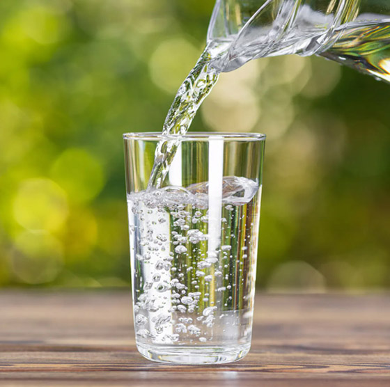 مع دخول الصيف.. 14 من الأطعمة التي تساعد على تخفيض حرارة الجسم صورة رقم 1 مع دخول الصيف.. 14 من الأطعمة التي تساعد على تخفيض حرارة الجسم صورة رقم 1