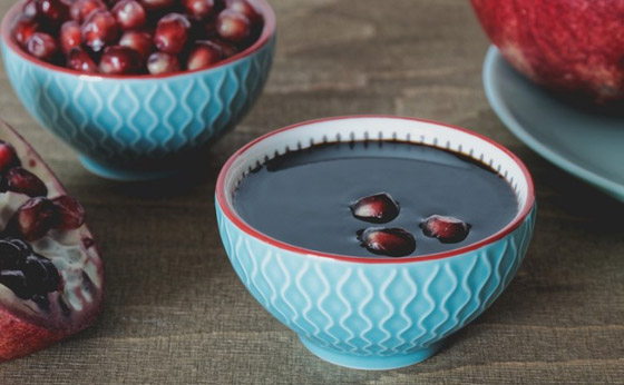 إليكم طريقة تحضير دبس الرمان بدون سكر.. صحي وخفيف صورة رقم 1 إليكم طريقة تحضير دبس الرمان بدون سكر.. صحي وخفيف صورة رقم 1