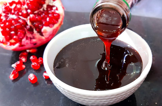 إليكم طريقة تحضير دبس الرمان بدون سكر.. صحي وخفيف صورة رقم 3 إليكم طريقة تحضير دبس الرمان بدون سكر.. صحي وخفيف صورة رقم 3