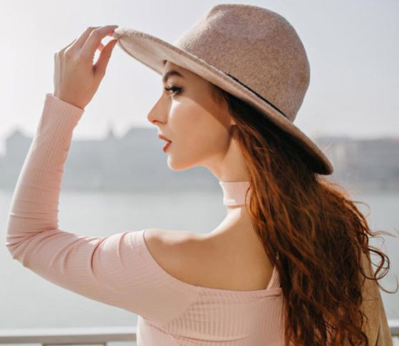 حماية الشعر من الشمس والبحر.. طرق فعالة تحافظ على صحته وحيويته صورة رقم 4