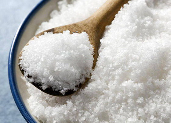 3 استعمالات للملح البحري كعلاج فعال لمشكلة الشعر الدهني صورة رقم 6