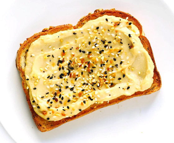 لجوع منتصف الليل.. 5 وجبات خفيفة صحية لا تُسمن صورة رقم 3