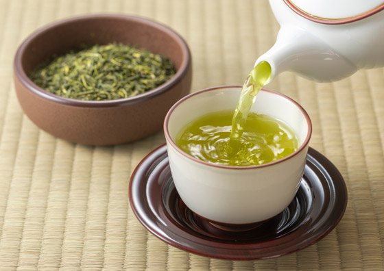 أيهما أفضل للصحة: الشاي الأخضر أم الأسود؟ تعرفوا على فوائد كل منهما! صورة رقم 1