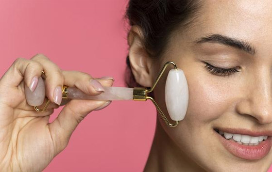 طرق بسيطة للتخلص من انتفاخ الوجه.. جربيها صورة رقم 5