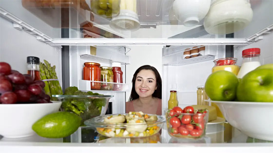 في الثلاجة أم خارجها؟.. هذه أخطاء شائعة في تخزين الأطعمة صورة رقم 9 في الثلاجة أم خارجها؟.. هذه أخطاء شائعة في تخزين الأطعمة صورة رقم 9