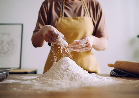 في الثلاجة أم خارجها؟.. هذه أخطاء شائعة في تخزين الأطعمة صورة رقم 5 في الثلاجة أم خارجها؟.. هذه أخطاء شائعة في تخزين الأطعمة صورة رقم 5