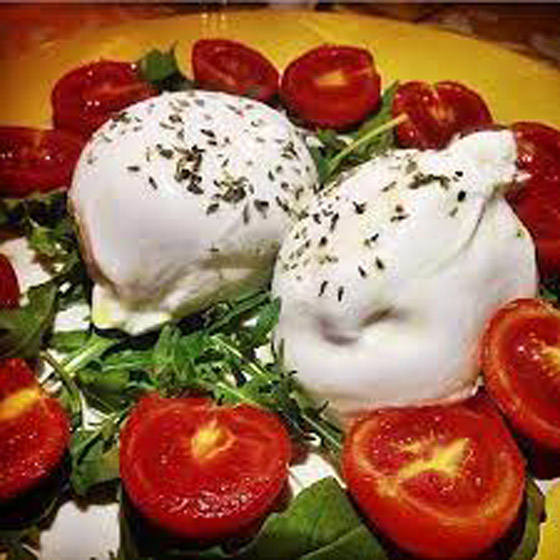 اليكم طريقة تحضير جبنة بوراتا مع صلصة التوت الأحمر صورة رقم 2