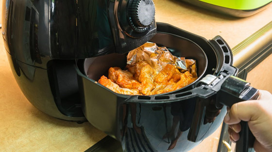 إليكِ أفضل طريقة لطهي الدجاج المقلي في مقلاة هوائية صورة رقم 1
