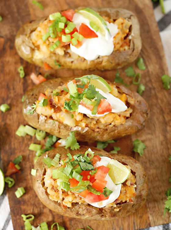 إليكم طريقة تحضير بطاطس مكسيكية بالفرن صورة رقم 3 إليكم طريقة تحضير بطاطس مكسيكية بالفرن صورة رقم 3