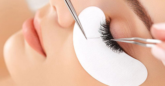 مخاطر الإفراط في تركيب الرموش الاصطناعية صورة رقم 7