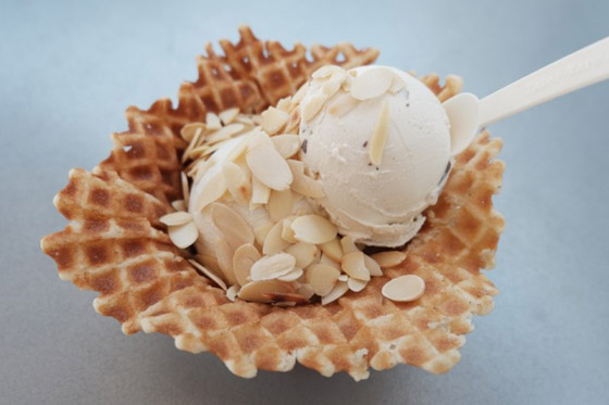 إليكم طريقة تحضير آيس كريم باللوز بمذاق شهي وبارد صورة رقم 1