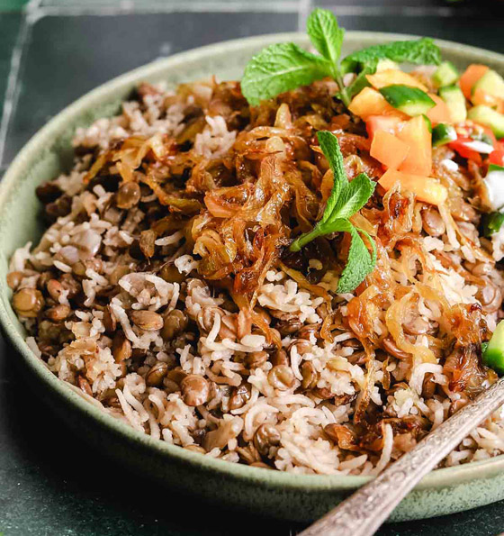 شبهتها امرأة بالجدري.. تاريخ أكلة الفقراء  شبهتها امرأة بالجدري.. تاريخ أكلة الفقراء