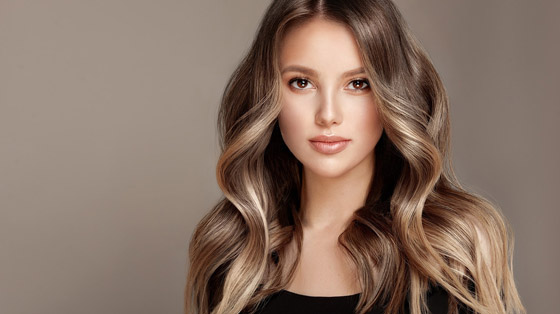 أخطاء عند العناية بالشعر.. تفاديها منعاً لتساقطه صورة رقم 4