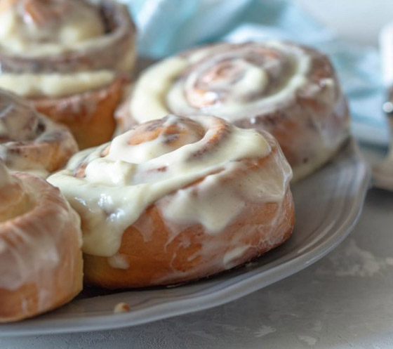 إليكم طريقة عمل صوص سينابون الأبيض صورة رقم 2 إليكم طريقة عمل صوص سينابون الأبيض صورة رقم 2