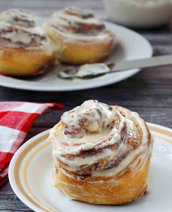 إليكم طريقة عمل صوص سينابون الأبيض صورة رقم 3 إليكم طريقة عمل صوص سينابون الأبيض صورة رقم 3