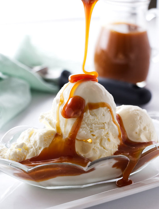 إليكم طريقة تحضير آيس كريم التمر بصوص التوفي الشهي صورة رقم 4 إليكم طريقة تحضير آيس كريم التمر بصوص التوفي الشهي صورة رقم 4