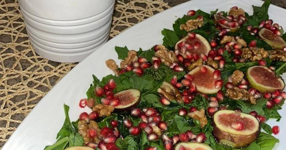 اليكم طريقة تحضير سلطة الجرجير بالتين والتمر صورة رقم 7