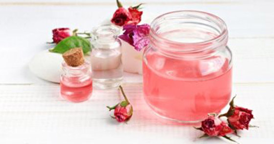 5 فوائد لاستخدام ماء الورد للشعر صورة رقم 3