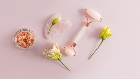 فوق الخمسين.. استخدمي منتجات التجميل هذه لتبدي أصغر سناً صورة رقم 3