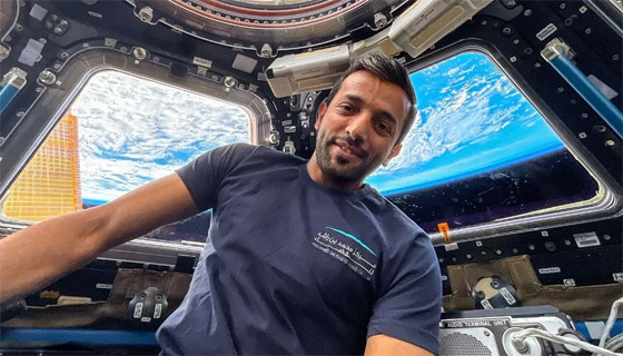 صورة رقم 13 - آخر فيديو لسلطان النيادي بالفضاء.. رسالة مؤثرة للعرب قبيل عودته للأرض صورة رقم 13 - آخر فيديو لسلطان النيادي بالفضاء.. رسالة مؤثرة للعرب قبيل عودته للأرض