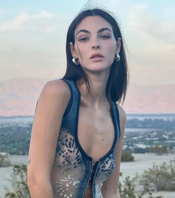 صورة رقم 10 - فيديو وصور تفضح علاقة النجم ليوناردو دي كابريو وعارضة الأزياء فيتوريا شيريتي صورة رقم 10 - فيديو وصور تفضح علاقة النجم ليوناردو دي كابريو وعارضة الأزياء فيتوريا شيريتي