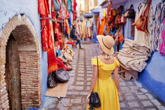 صورة رقم 2 - نصائح هامة للمسافرين عند الرغبة بشراء الهدايا التذكارية أثناء السفر صورة رقم 2 - نصائح هامة للمسافرين عند الرغبة بشراء الهدايا التذكارية أثناء السفر