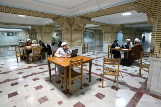 إيران قد تستعين بالذكاء الاصطناعي لإصدار الفتاوى الدينية صورة رقم 1