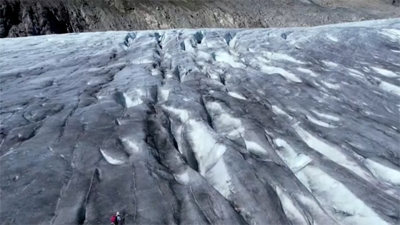 صورة رقم 5 - بالصور: مناظر طبيعية جديدة مع اختفاء أنهار جبال الألب الجليدية صورة رقم 5 - بالصور: مناظر طبيعية جديدة مع اختفاء أنهار جبال الألب الجليدية
