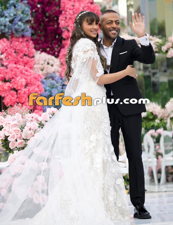 صورة رقم 2 - موقف طريف بين فتاة طلبت يد تامر عاشور أمام الجمهور ورد عليها: أنا متجوز متخربيش بيتي! صورة رقم 2 - موقف طريف بين فتاة طلبت يد تامر عاشور أمام الجمهور ورد عليها: أنا متجوز متخربيش بيتي!