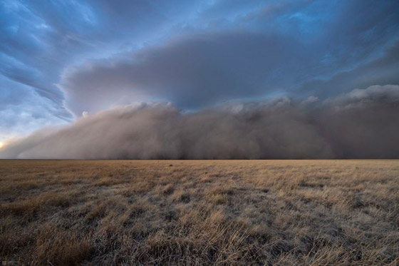 صورة رقم 11 - شابة كويتية تطارد العواصف وترصد صورا مذهلة للأحداث المناخية القاسية صورة رقم 11 - شابة كويتية تطارد العواصف وترصد صورا مذهلة للأحداث المناخية القاسية