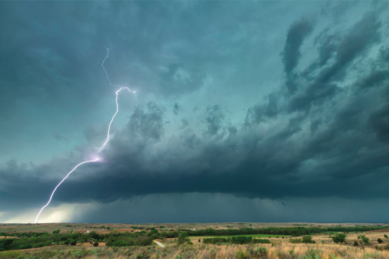 صورة رقم 20 - شابة كويتية تطارد العواصف وترصد صورا مذهلة للأحداث المناخية القاسية صورة رقم 20 - شابة كويتية تطارد العواصف وترصد صورا مذهلة للأحداث المناخية القاسية