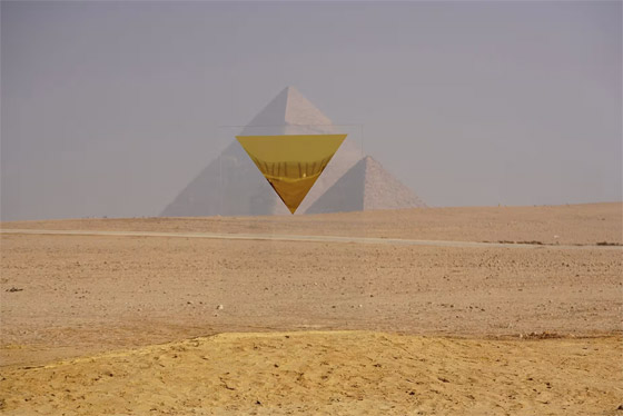 صورة رقم 4 - تطل على أهرامات الجيزة.. أشهر معالم مصر تستضيف أعمالا فنية مذهلة صورة رقم 4 - تطل على أهرامات الجيزة.. أشهر معالم مصر تستضيف أعمالا فنية مذهلة
