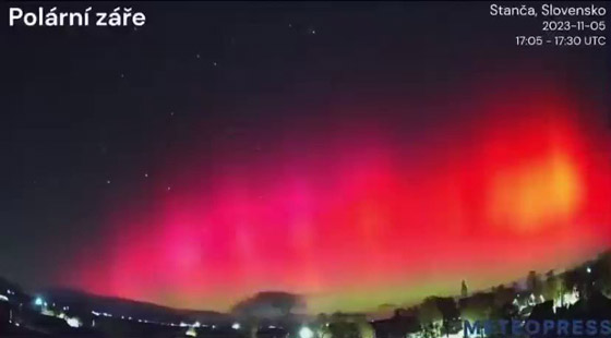 صورة رقم 10 - بالفيديو والصور.. عاصفة مغناطيسية قوية ضربت الأرض! صورة رقم 10 - بالفيديو والصور.. عاصفة مغناطيسية قوية ضربت الأرض!