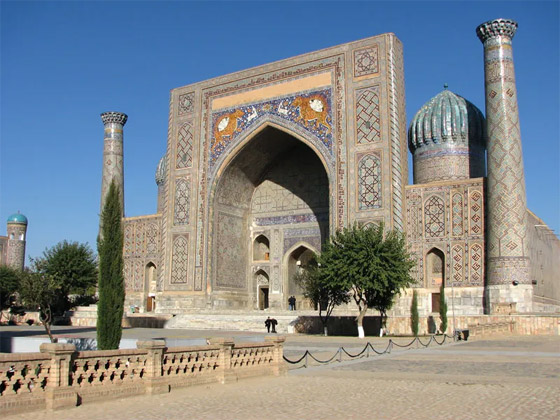 صورة رقم 15 - سمرقند.. إحدى أقدم مدن العالم وأبعدها ما برحت تثير إعجاب الزوار صورة رقم 15 - سمرقند.. إحدى أقدم مدن العالم وأبعدها ما برحت تثير إعجاب الزوار
