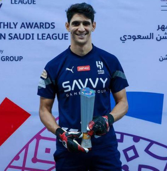 صورة رقم 8 - ياسين بونو حارس منتخب المغرب يحقق حلم طفل فلسطيني بُترت قدمه صورة رقم 8 - ياسين بونو حارس منتخب المغرب يحقق حلم طفل فلسطيني بُترت قدمه