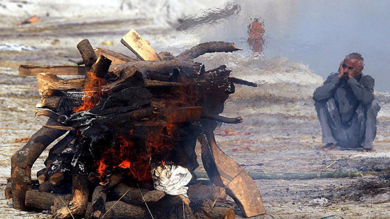صورة رقم 2 - من اليابان إلى ألمانيا.. تقاليد جنائز مختلفة حول العالم (صور) صورة رقم 2 - من اليابان إلى ألمانيا.. تقاليد جنائز مختلفة حول العالم (صور)