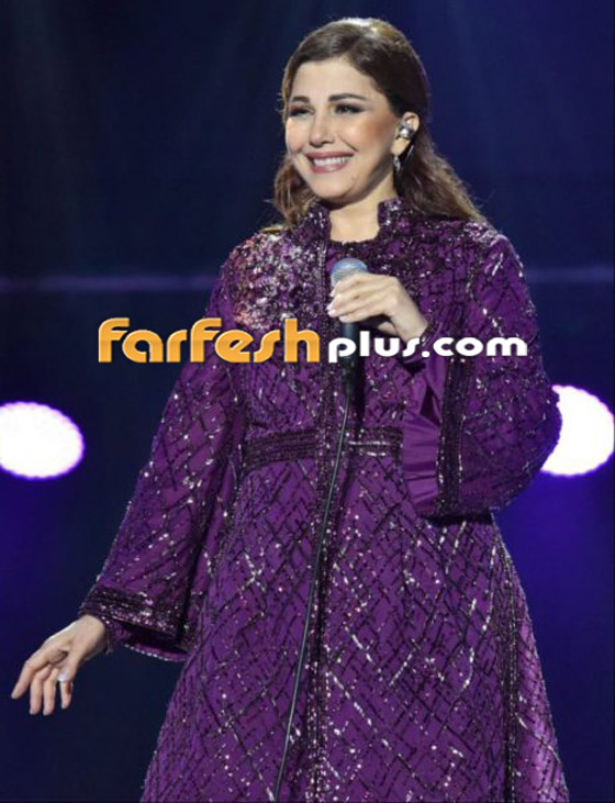 ماجدة الرومي تختتم مهرجان موازين وطفلة تُقدّم لها العلم المغربي، فماذا فعلت به؟ صورة رقم 3