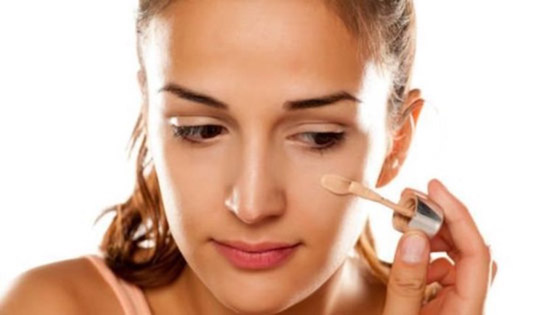 خبيرة: أخطاء مكياج شائعة قد تزيد من شيخوخة وجهك صورة رقم 1
