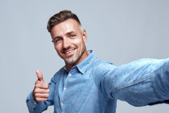 وفقاً لعلم النفس.. علامات تدل على ثقة الرجل العالية بنفسه صورة رقم 5