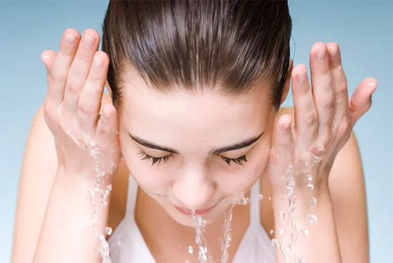 غسل الوجه صباحا ليس ضروريا.. أطباء يوضحون السبب صورة رقم 3