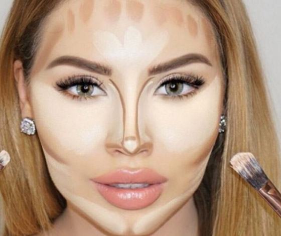 كيف تحصلين على خط فك النجمات Jawline بالمكياج؟ صورة رقم 7