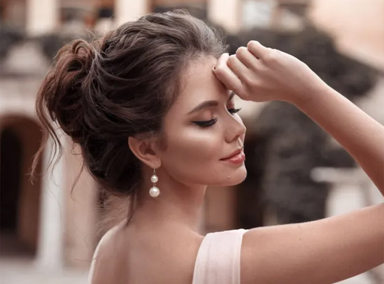 ما التسريحة الصحية للشعر؟ جنَبوا خصلاتكم الضرر واحصلوا على إطلالة أنيقة صورة رقم 1