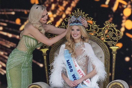 بالصور: تعرفوا إلى أجمل النساء في عام 2024 صورة رقم 11