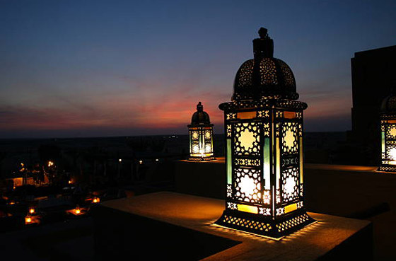 صورة رقم 1 - قصة الفانوس.. تاريخه وكيف أصبح من طقوس رمضان؟ صورة رقم 1 - قصة الفانوس.. تاريخه وكيف أصبح من طقوس رمضان؟
